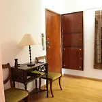 Apartment In Downtown Near Metro Station