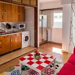 Apartment In Downtown Near Metro Station